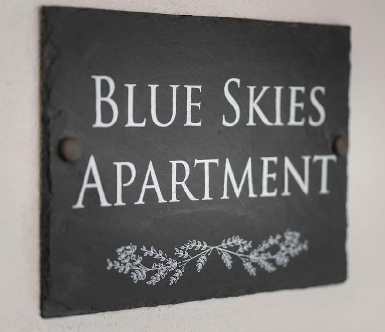 Blue Skies Apartment - Harbour Views Торки Экстерьер фото